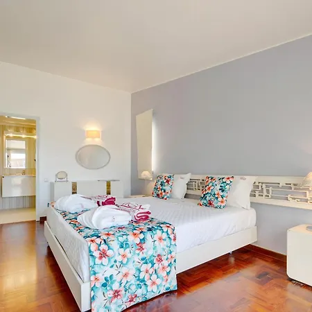 Aparthotel Muthu Clube Da Oura 4*