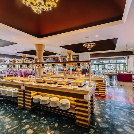 普拉亚达大浦穆瑟克鲁贝度假村 公寓式酒店 4*