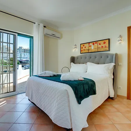 Muthu Clube Da Oura Αλμπουφέιρα