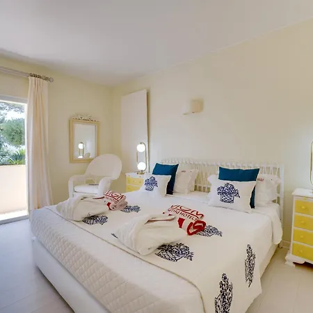 Muthu Clube Da Oura Aparthotel