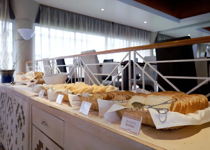 Muthu Clube Da Oura 4*