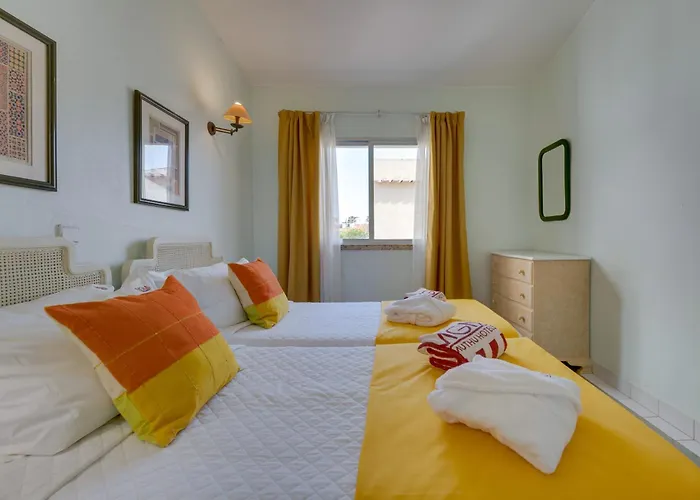 Aparthotel Muthu Clube Da Oura